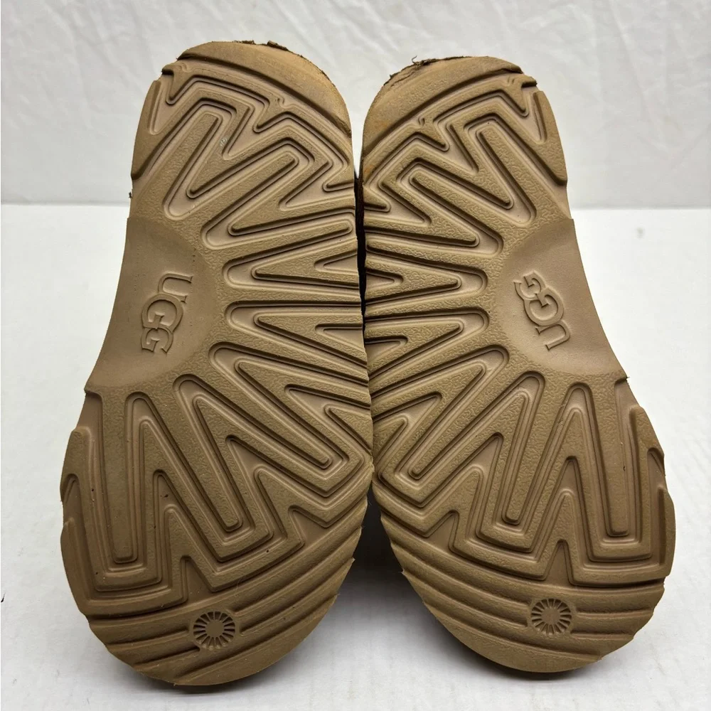 Ugg bows boots multicolor inside toddler girl SZ 12, box 2